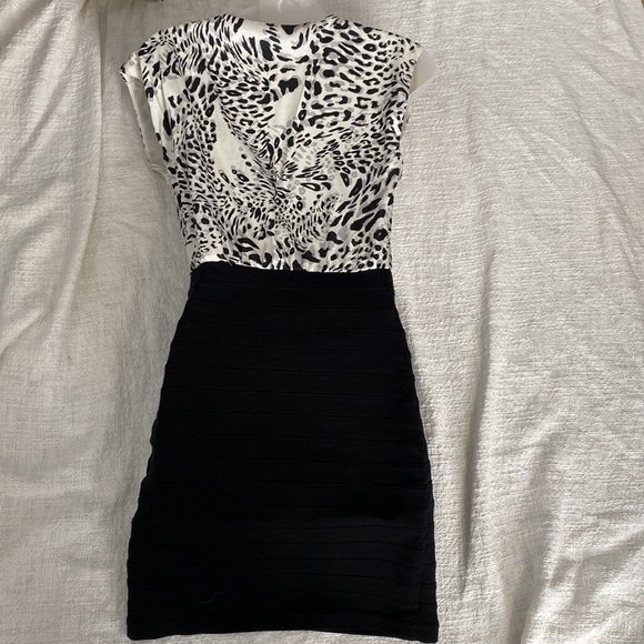 Express body con mini dress - Picture 3 of 4